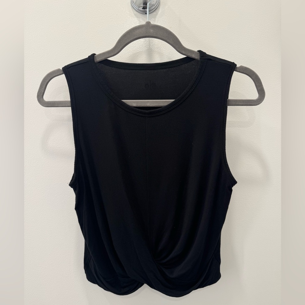 Alo Black Sleeveless Workout Crop Top